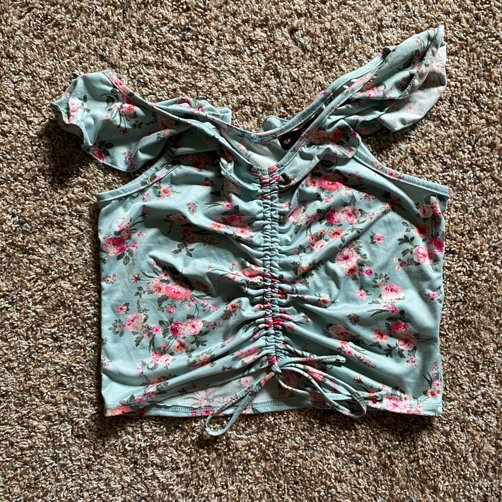 LARGE off-the-shoulder floral cropped top